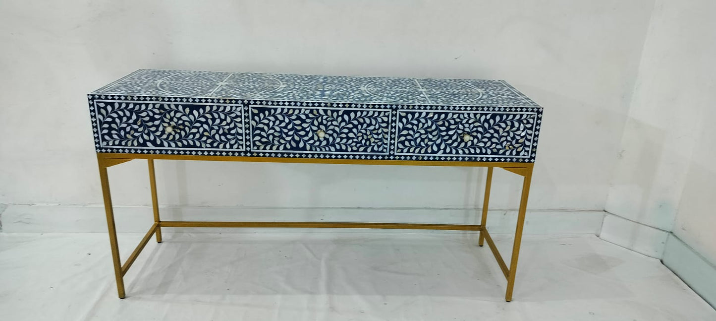 Mother of pearl Blue console table
