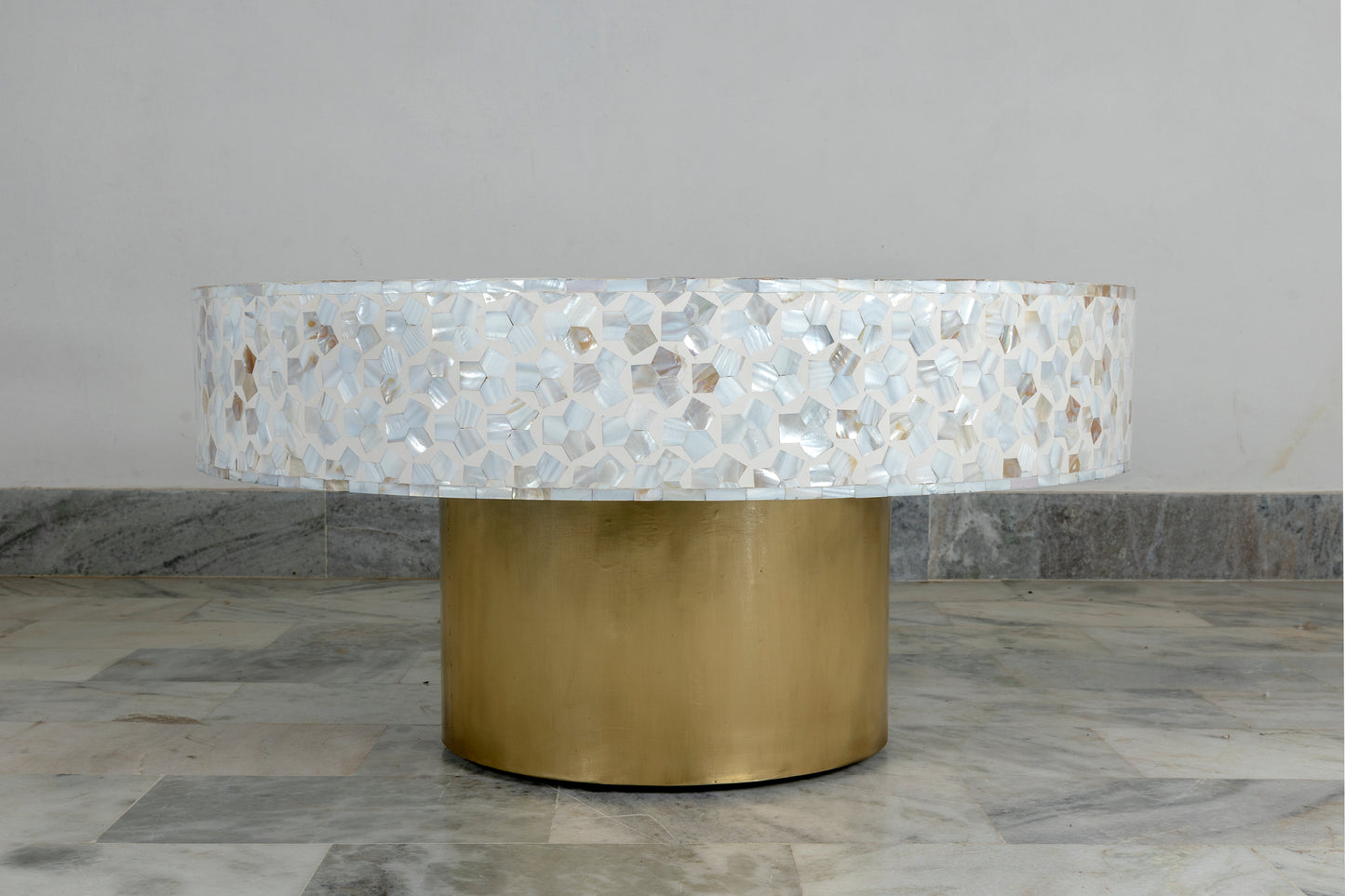 Geometric white Round coffee table Mother of pearl