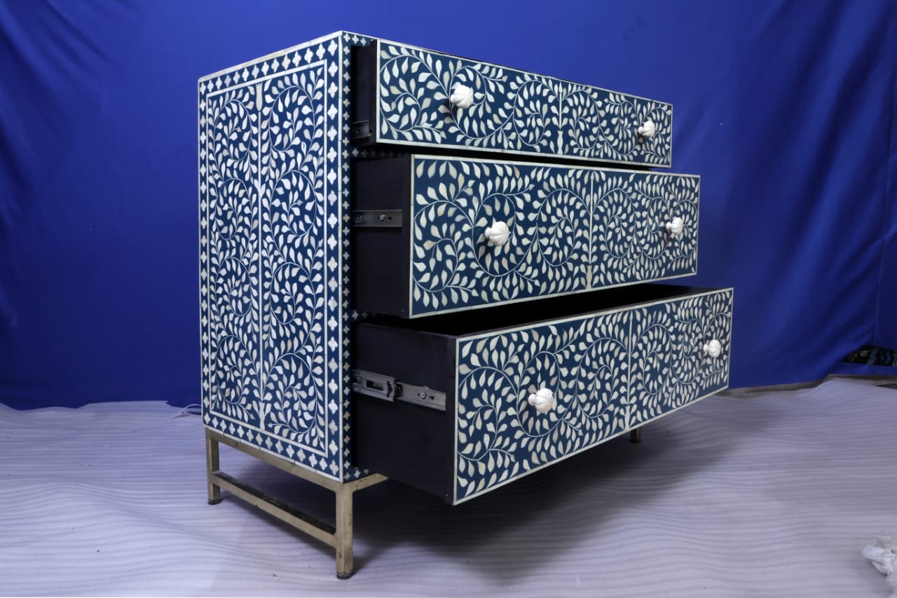 Inlay Chest of drawer indigo colour